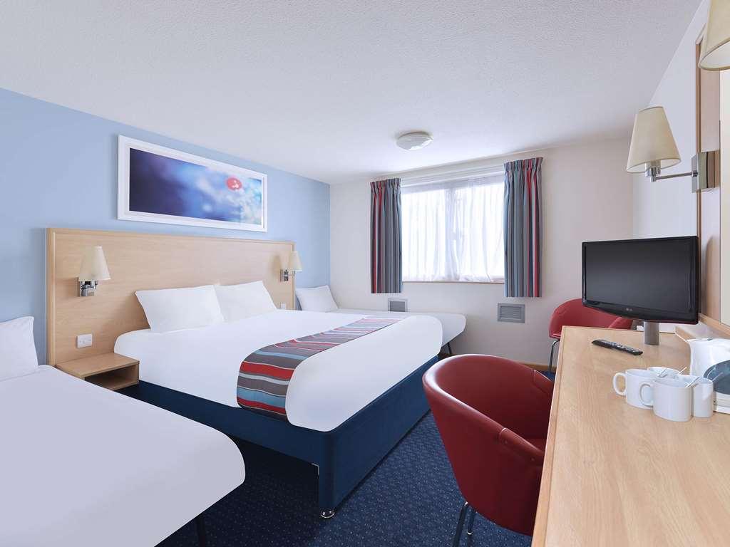 Travelodge Еър Стая снимка