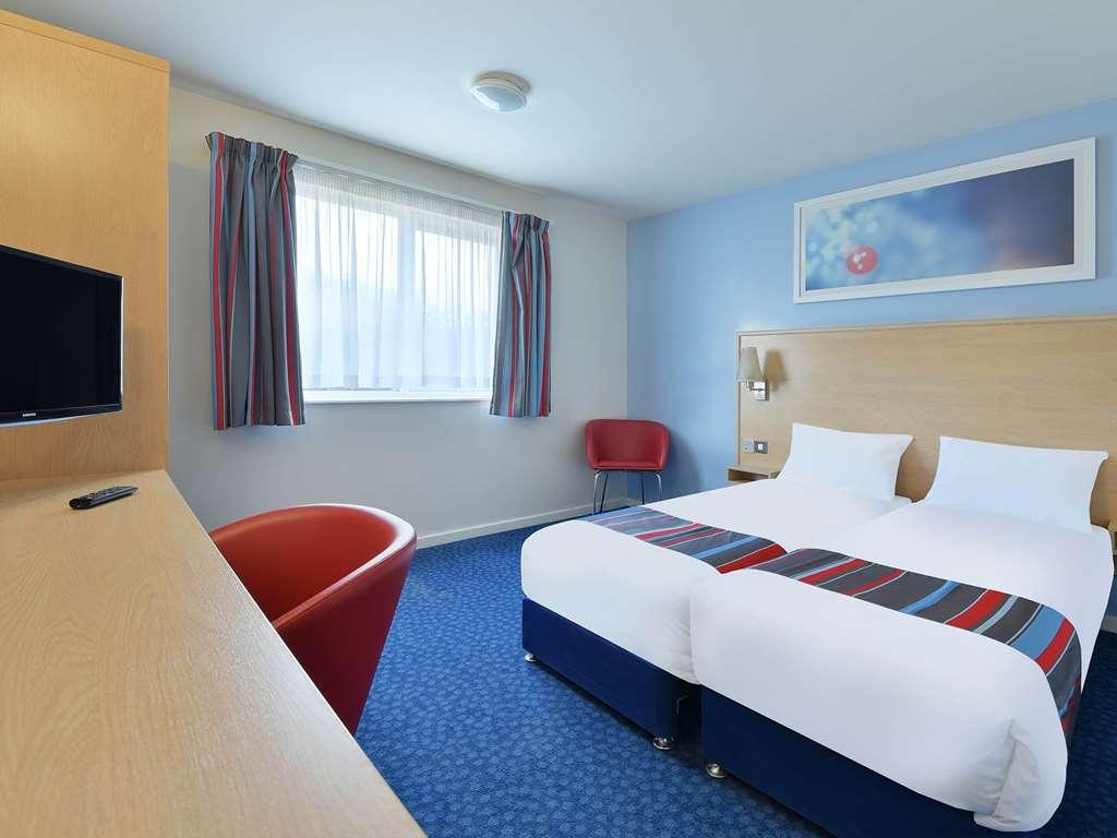 Travelodge Еър Стая снимка